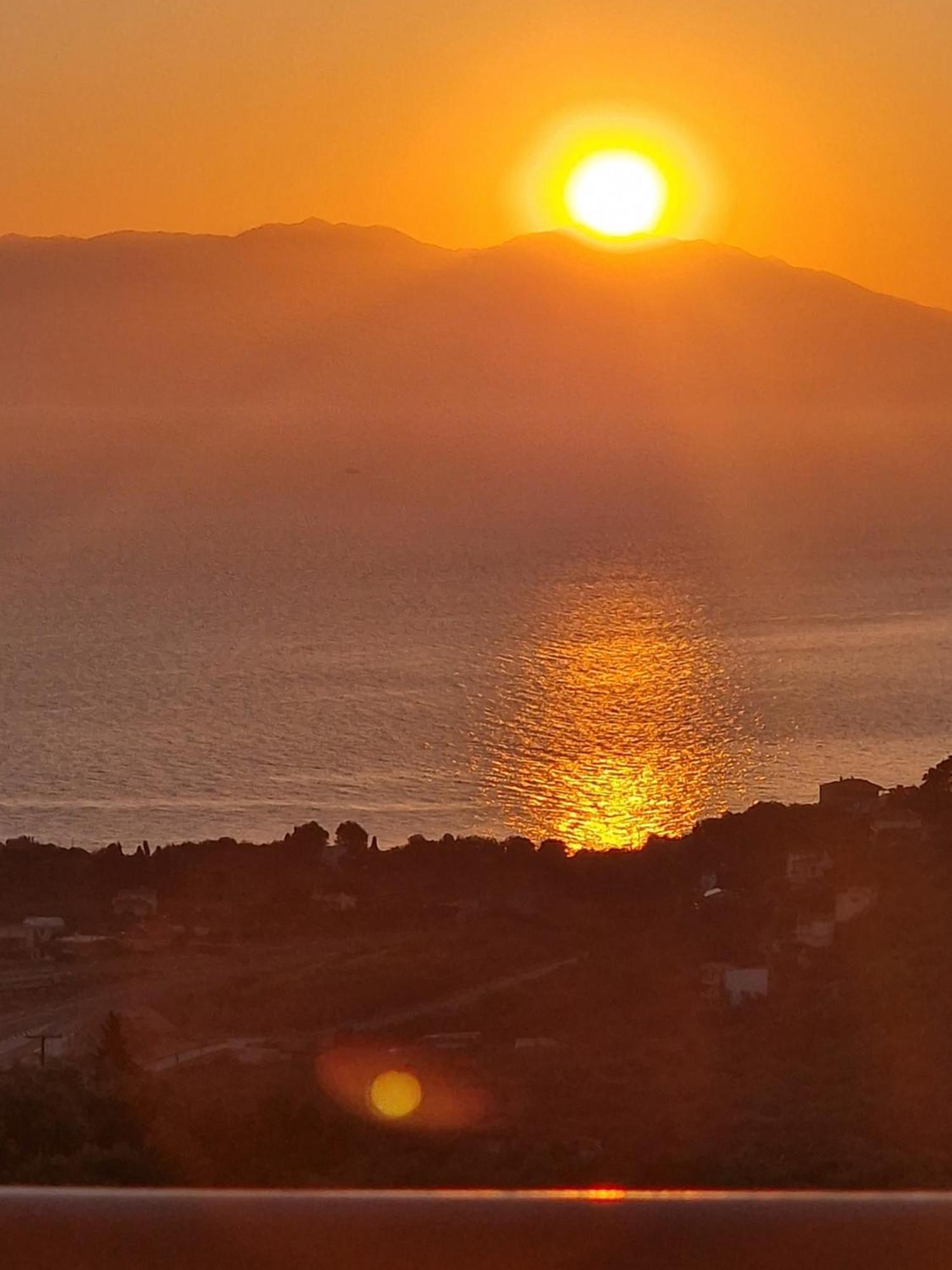 Marmara Villa Aigeira ภายนอก รูปภาพ
